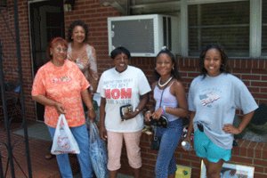 Nita, Dot, Mom, Na'kesh, and Amber 